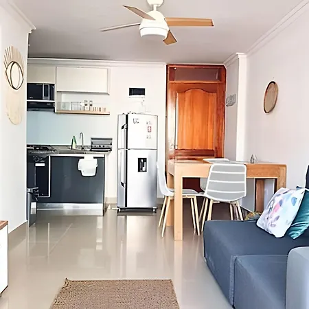 Precioso Apto A Pasos De La Playa, Ubicación Ideal Apartamento